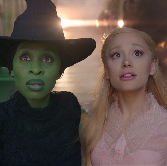 l to r cynthia erivo is elphaba and ariana grande is glinda in wicked, directed by jon m chu l to r cynthia erivo is elphaba and ariana grande is glinda in wicked, directed by jon m chu