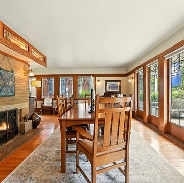 frank lloyd wright kentucky living room