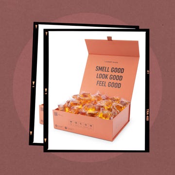 Box containing laundry pods with motivational slogans. Box containing laundry pods with motivational slogans.