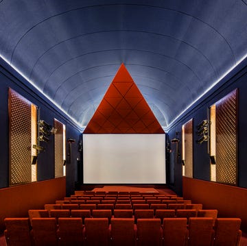 azul cielo rojo moquetas teatros clasicos, el cine y auditorio del museo reina sofía vuelve a brillar