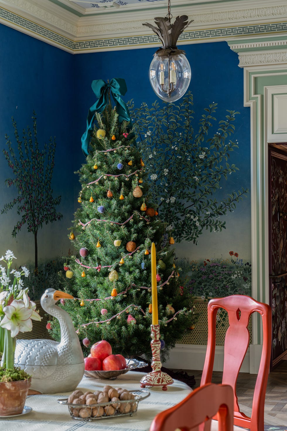 de gournay wallpaper beata heuman christmas tree