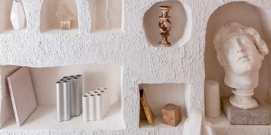 estanteria de obra de gotele