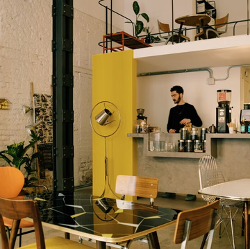 cafeteria faraday decoracion vintage y cafe de especialidad en el barrio de las salesas de madrid